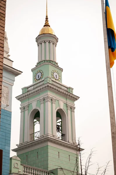 Gotik eski kasaba mimarisi kompozisyonu