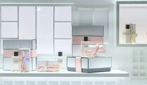 Bangkok Thailand Jul 2019 Chanel Perfume Collect Set Mirror Showcase — Stock Photo, Image