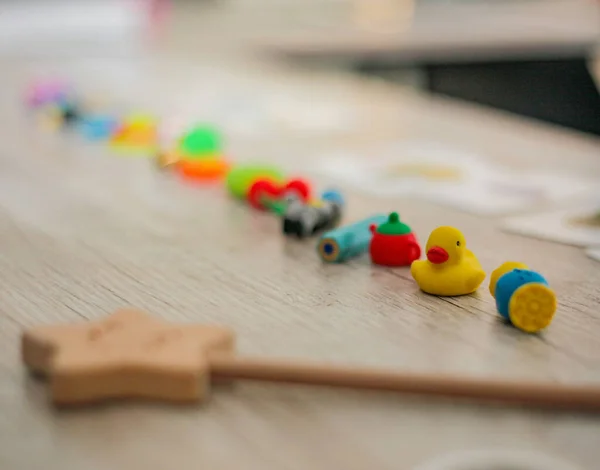 Çocuk mikro oyuncakları. minyatür oyuncaklar