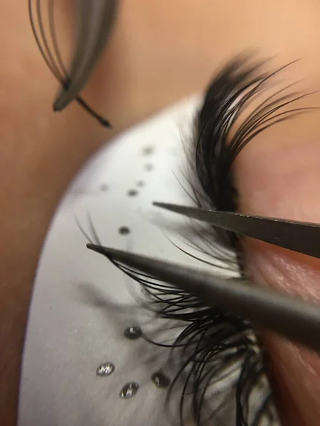 Eyelash Extension Procedure Woman Eye Long Eyelashes Lashes Close Macro — Stock Photo, Image