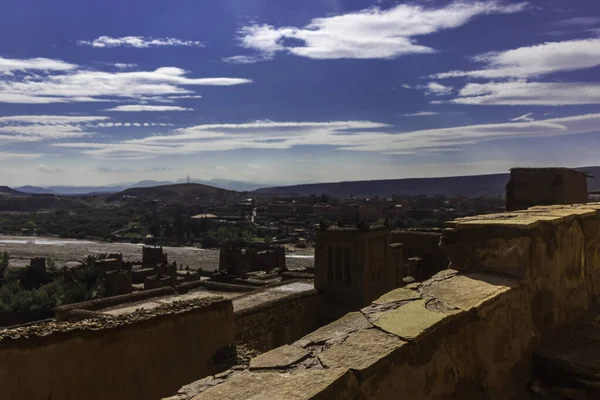 SEVGİLİ KÖL VE KUL EVİ, Ait BenHADDOU, FOCCO