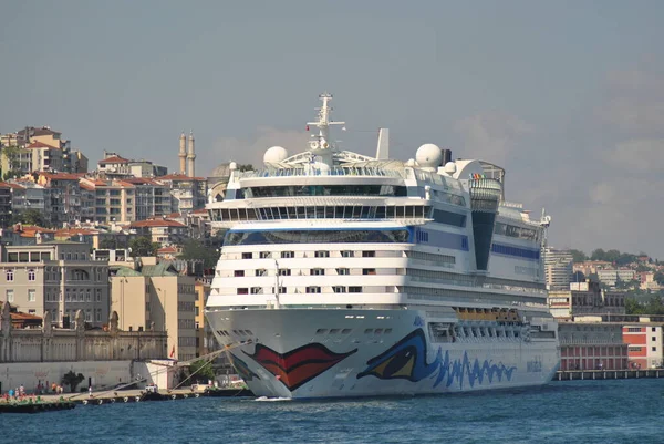 2014 Istanbul Türkei Aidadiva Passagierschiff Galataport — Stockfoto