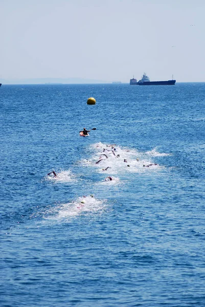 2019 Stanbultürkiye Samsung Boğazı Kıtalararası Yüzme Yarışı 2019 — Stok fotoğraf