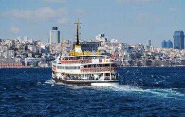 10-01-2011 İstanbul-Türkiye: Boğazdaki Feribot Seferi