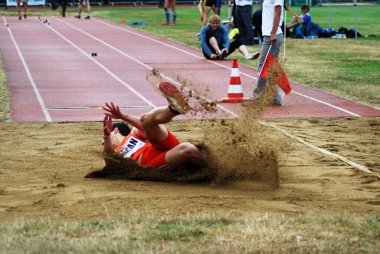 Enka Stadyumu 'nda 68. Cezmi veya Anıt