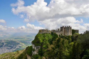Castello di Venere, nam-ı diğer Venüs Kalesi veya Pepoli Kalesi, Price, Trapani, Sicilya.