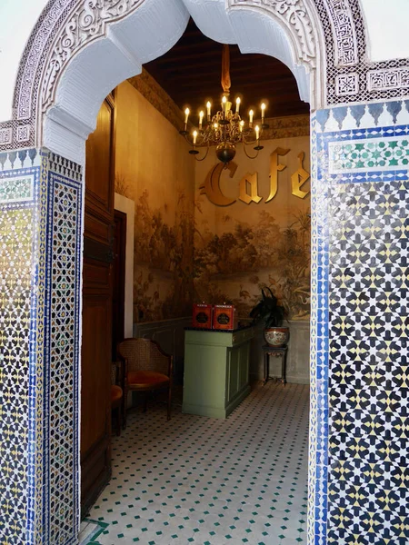 Marrakech, Morocco, 21.01.2020. Entrance to beautiful Bacha Coffee. — Foto Stock