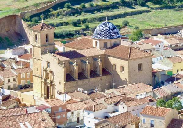 Church in Penas de San Pedro, Castilla La Mancha, seen from above. Spain. — Foto Stock