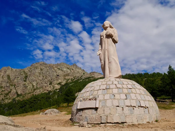 Madonna statue at Col de Vergio, Albertacce, Corsica. — Stok Foto