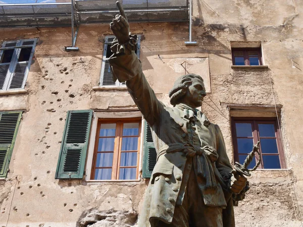 Corte, Korsika, 23.07.2020. Gaffori Meydanı 'ndaki Pascal Paoli Heykeli.