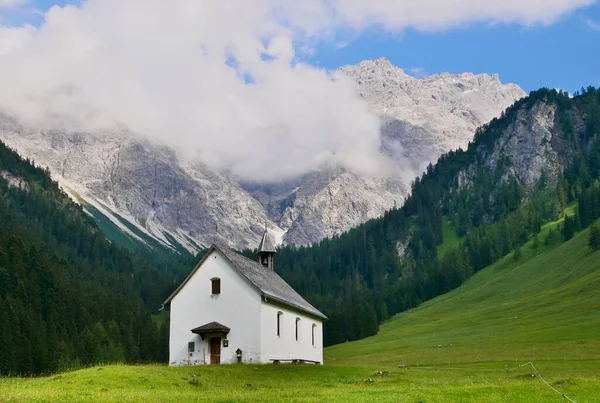 Sankt Rochus Kápolna Nenzinger Himmelben Vorarlberg Ausztria Kiváló Minőségű Fénykép — Stock Fotó