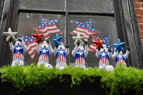 Window Star Wars Stormtrooper Figures Wearing Stars Stripes Boston Usa Photos De Stock Libres De Droits