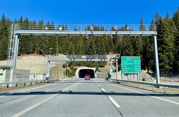 Entrada Del Túnel Autopista Suiza San Bernardino Foto Alta Calidad —  Fotos de Stock