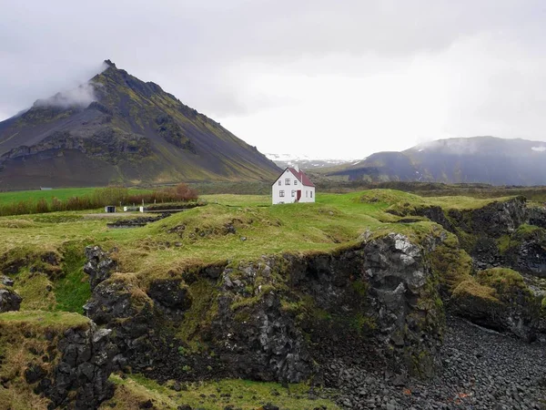 Ház Arnarstapi Kikötőjében Izlandon Kiváló Minőségű Fénykép — Stock Fotó