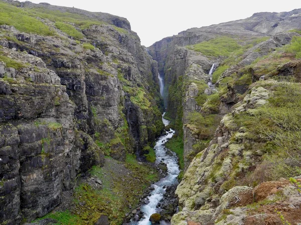 Водоспад Глімур Другий Висотою Водоспад Ісландії Фотографія Високої Якості — стокове фото