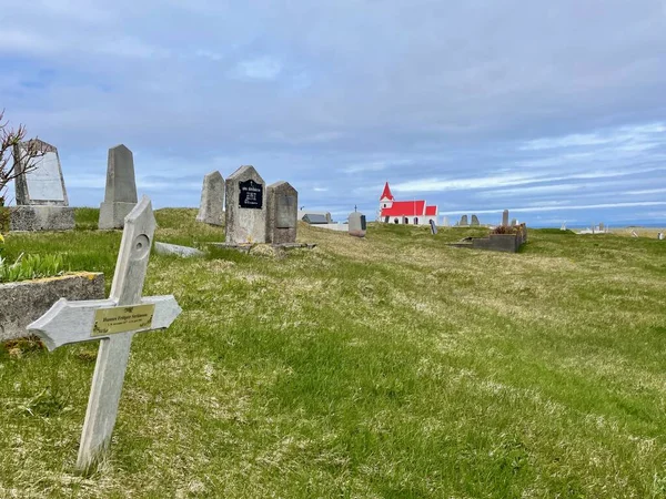 Cmentarz Ingjaldshoelskirkja Półwyspie Snaefellsnes Islandii Wysokiej Jakości Zdjęcie — Zdjęcie stockowe