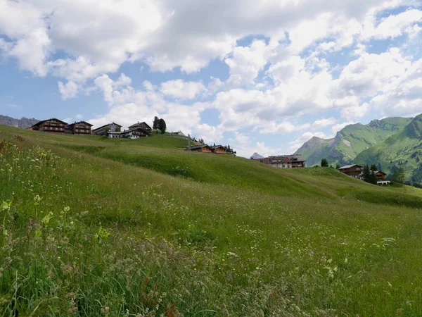 豪華なリゾートのパノラマビューLech Arlberg Tannberg オーストリアのヴォアルバーグ 高品質の写真 — ストック写真