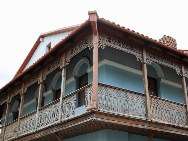 Traditioneel Huis Met Houten Balkon Het Oude Historische Deel Van — Stockfoto