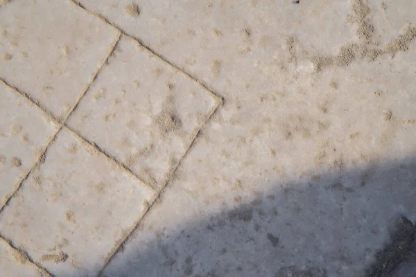 Eski taş yüzeyinin boşluğunu simgelerle kopyala.