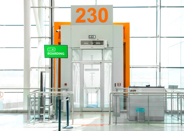 Boarding Airport Terminal Check Gates — Stock Photo, Image