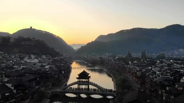 Luftaufnahme Einer Drohne Der Antiken Stadt Fenghuang Fenghuang Altstadt Phoenix — Stockvideo