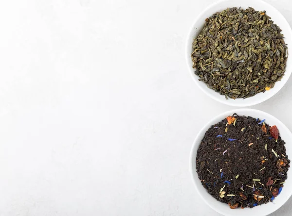 Set Verschiedener Teesorten Löffeln Auf Hellem Hintergrund Kräuter Grün Und — Stockfoto