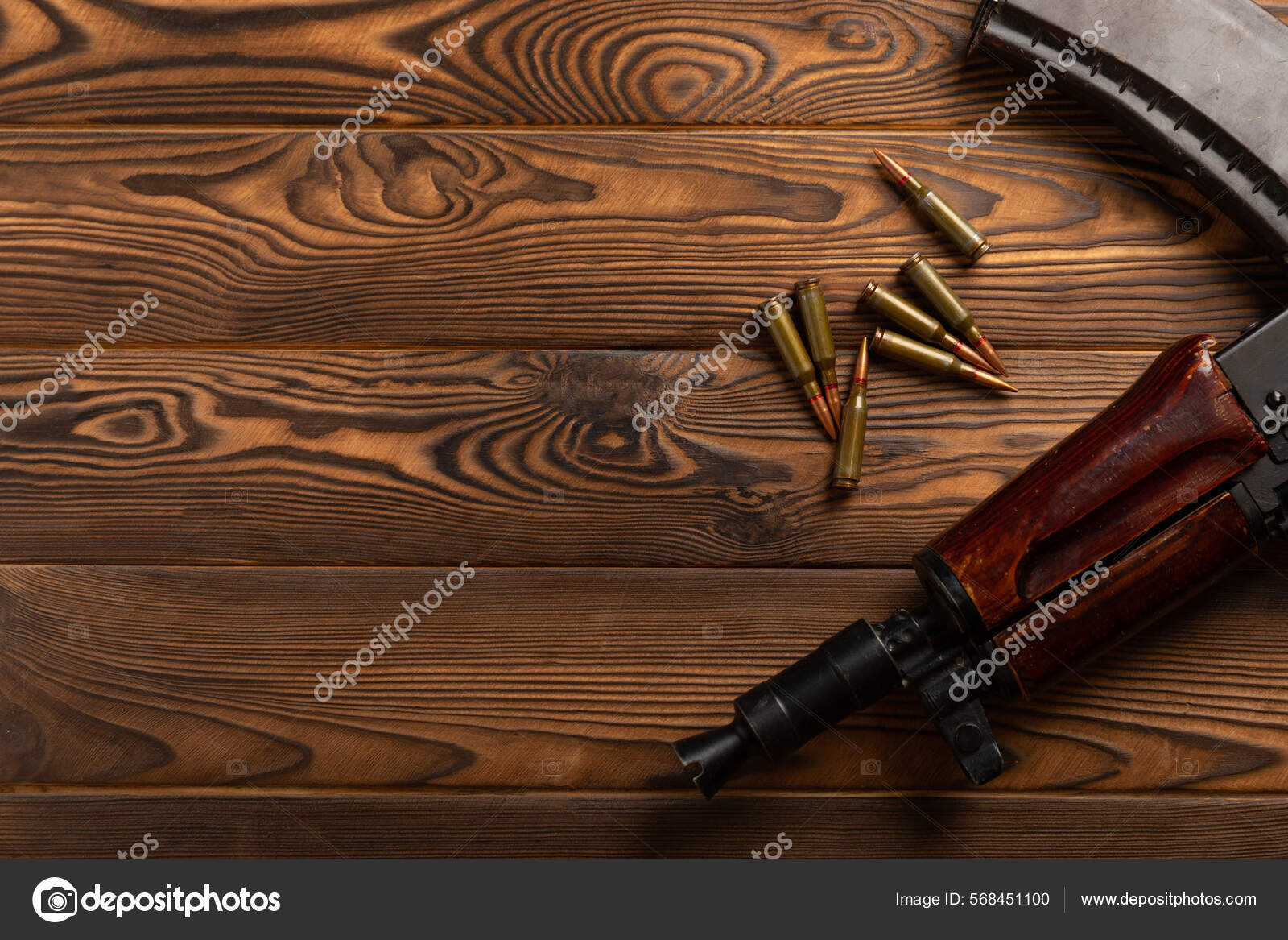 Imágenes de Caza con rifle ak 47 libres de derechos | DepositPhotos, image size:1600x1167