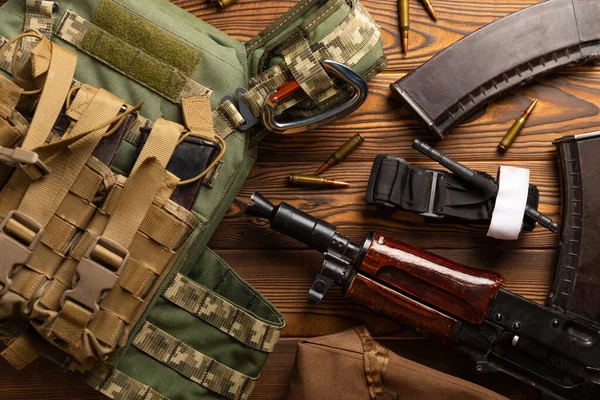Army Body Armor Helmet Ammunition Kalashnikov Assault Rifle Matrons First — стокове фото