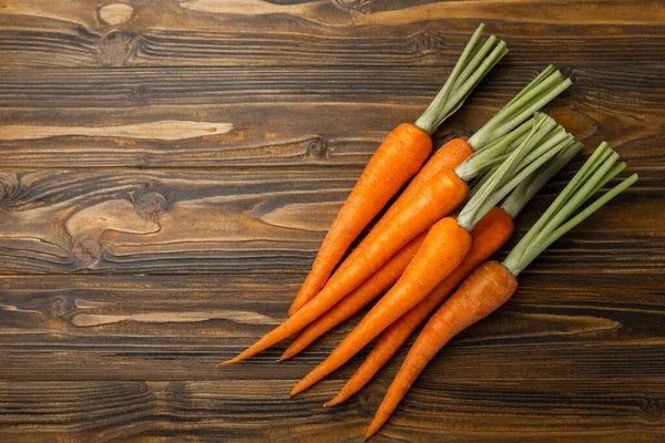 Fresh Sweet Carrots Brown Wooden Table Healthy Vegan Food Fresh — Stock Photo, Image