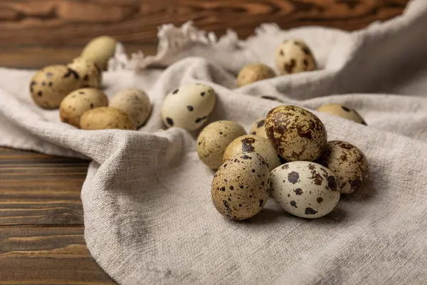 Quail Eggs Texture Fabric Brown Wood Background Natural Products Place — Foto Stock