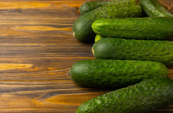 Fresh Organic Cucumbers Brown Wooden Table Salad Ingredient Fresh Vegetables — Fotografia de Stock
