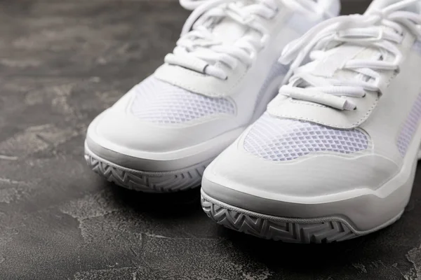 White Sneakers Black Textured Background Fashion Unisex Sports Shoes Sneakers — Fotografia de Stock