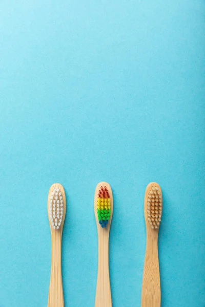 Toothbrushes Oral Care Dental Care Composition Bamboo Toothbrushes Yellow Background — Stock Photo, Image