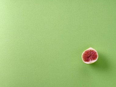 Yeşil ve kırmızı incir