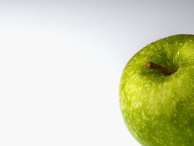 Yeşil Elma Ayrıntısı Whit düşer