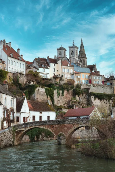 Semur Auxois Όμορφη Μεσαιωνική Πόλη Στη Βουργουνδία Γαλλία Κατακόρυφος — Φωτογραφία Αρχείου