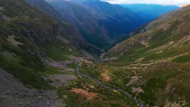 Большой Палаточный Лагерь Альпинистов Высоко Горах — стоковое видео