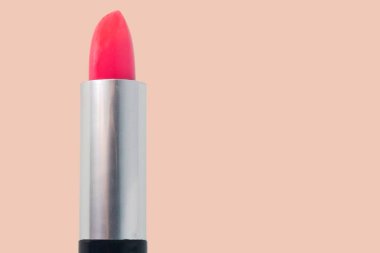 Tasarım modası ruj parlak pembe, kozmetik ve güzellik için arkaplan.