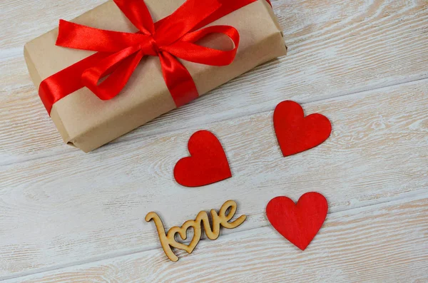 Tarjeta Felicitación San Valentín Primer Plano Caja Regalo Festiva Con — Foto de Stock