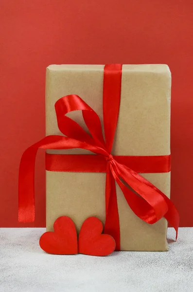 Tarjeta Felicitación Del Día San Valentín Caja Regalo Festiva Con —  Fotos de Stock