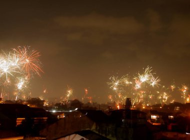 Yeni yıl arifesinde havai fişekler