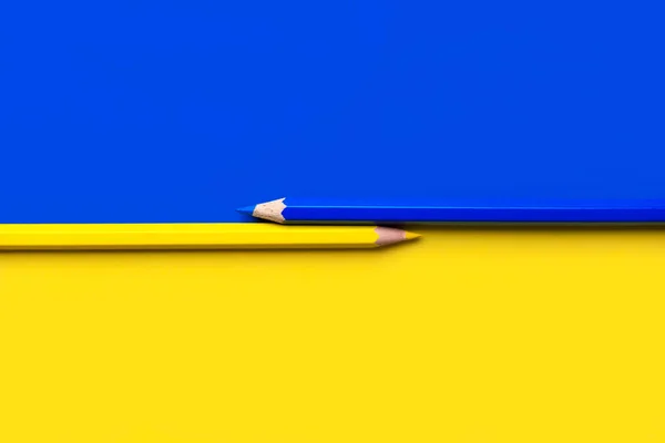 Flagge Der Ukraine Mit Blauem Und Gelbem Bleistift Mit Kopierraum — Stockfoto