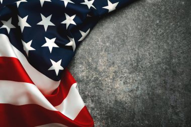 4 Temmuz Bağımsızlık Günün kutlu olsun. Arka planda mesaj için yeri olan Amerikan bayrağı. Bağımsızlık Günü kavramını kutluyoruz