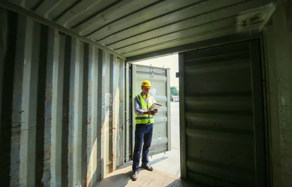 Foreman Styr Industricontainerfraktfartyg Industrin Transport Och Logistik — Stockfoto