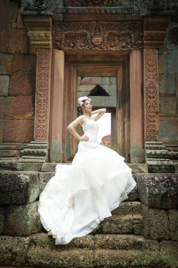 tam uzunlukta gelin portresi 