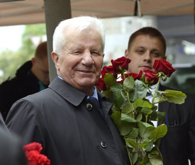 Zafer Günü kutlamaları sırasında Ukrayna parlamentosunun eski başkanı Alexandr Moroz. 9 Mayıs 2018. Kiev, Ukrayna