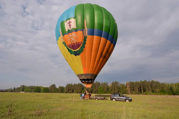 Hot Air Balloons Getting Ready Flight Car Trailer Equipment Set — Stock Photo, Image