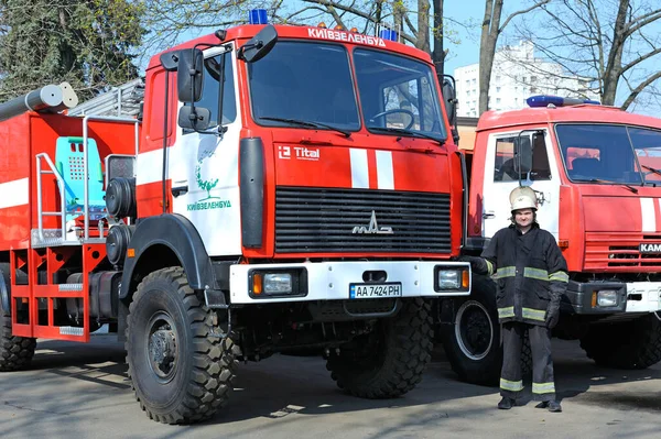 Firemen Standing Fire Trucks Training April 2019 Forestry Sviatoshyn District — стокове фото