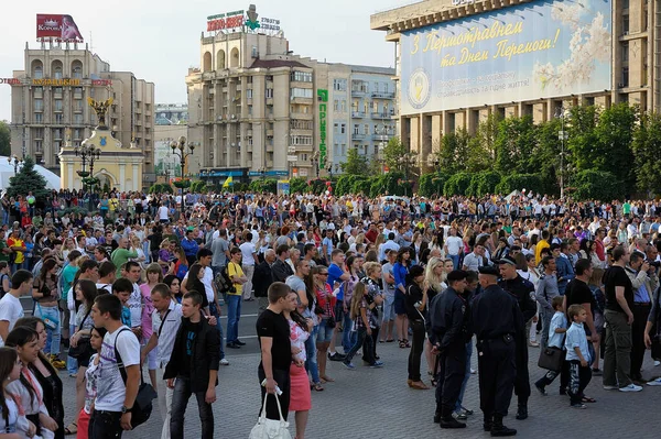 Crowd People Gathered Celebrate Day City Majdan Nezalezhnosti May 2019 — Stockfoto