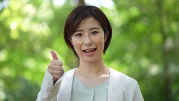 Japoński Język Migowy Palec Znak Tachitetsuto — Wideo stockowe